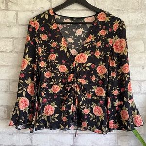 SOLD Zara Woman Bell Sleeve V Neck Black Pink Floral Boho Crop Top Small